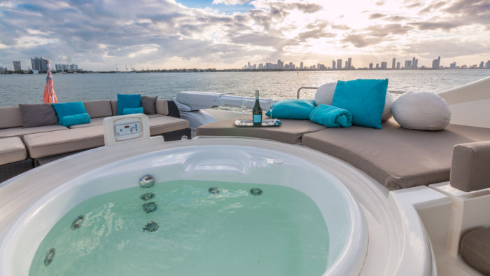 Luxury yacht rental Miami www.boat.me