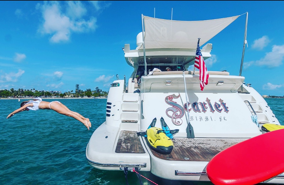 Yacht charter to Bimini at www.boat.me